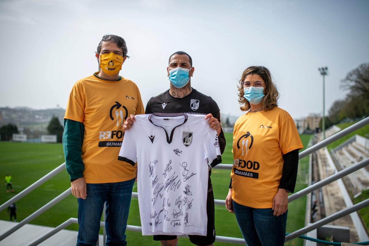 Vitória Solidário apoia Refood