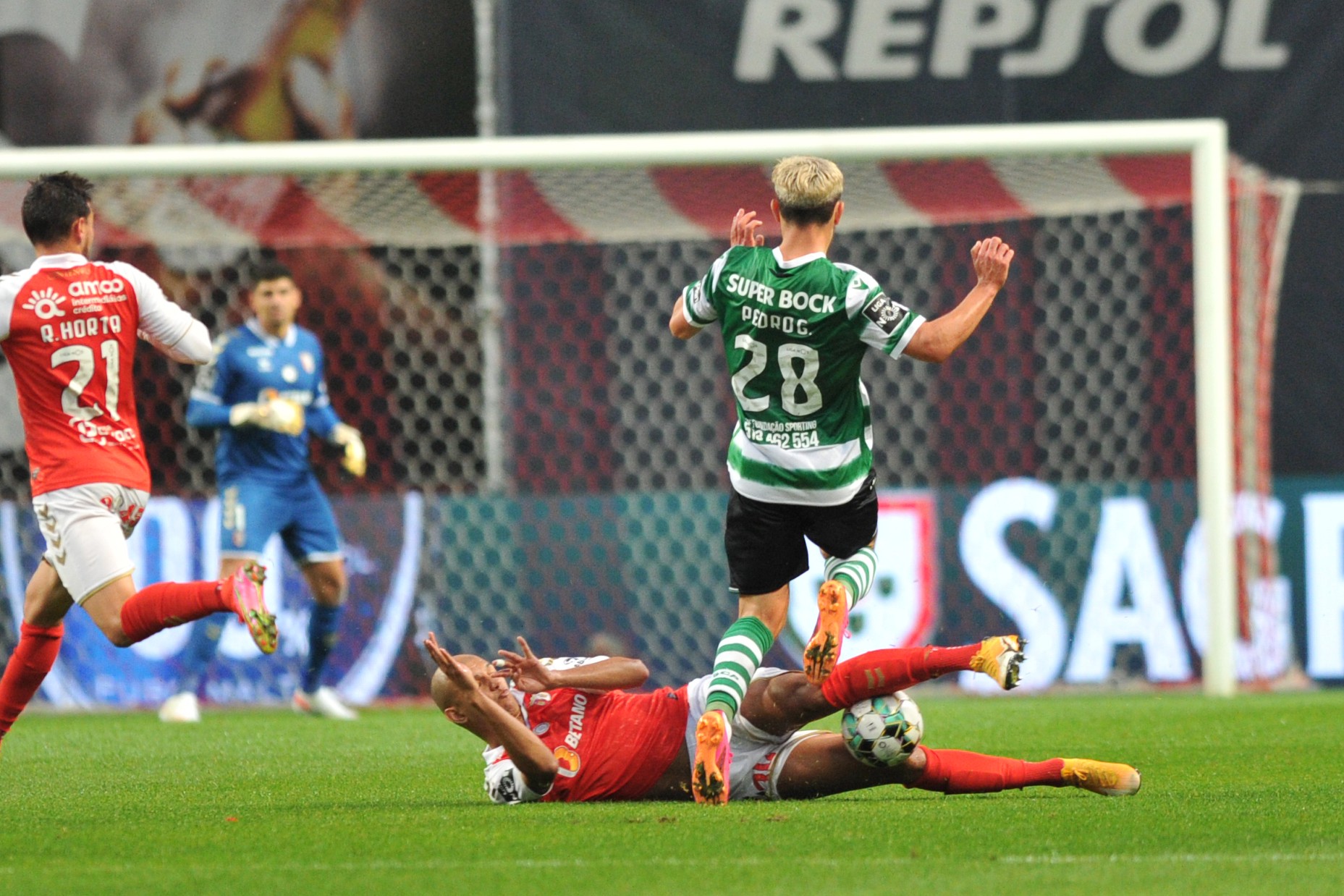 SC Braga derrotado pelo Sporting vê terceiro lugar cada vez mais longe