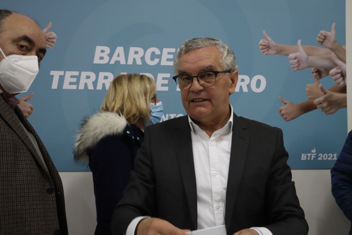 Barcelos: Domingos Pereira acusado de receber 10 mil euros em troca de emprego