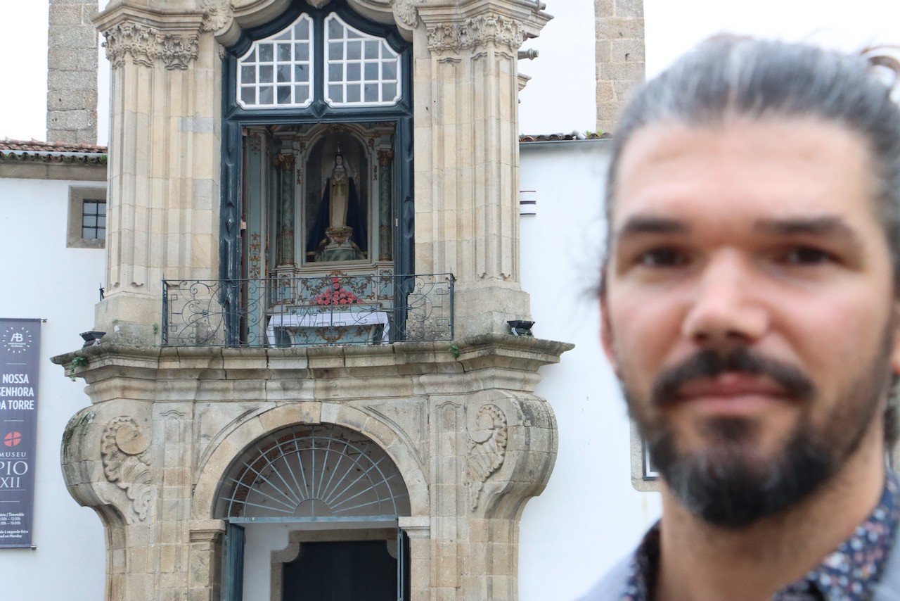 ▶️ Braga: Existe uma "Senhora" que mantém a cidade resistente aos sismos...e tem vestes novas by Nuno Costa