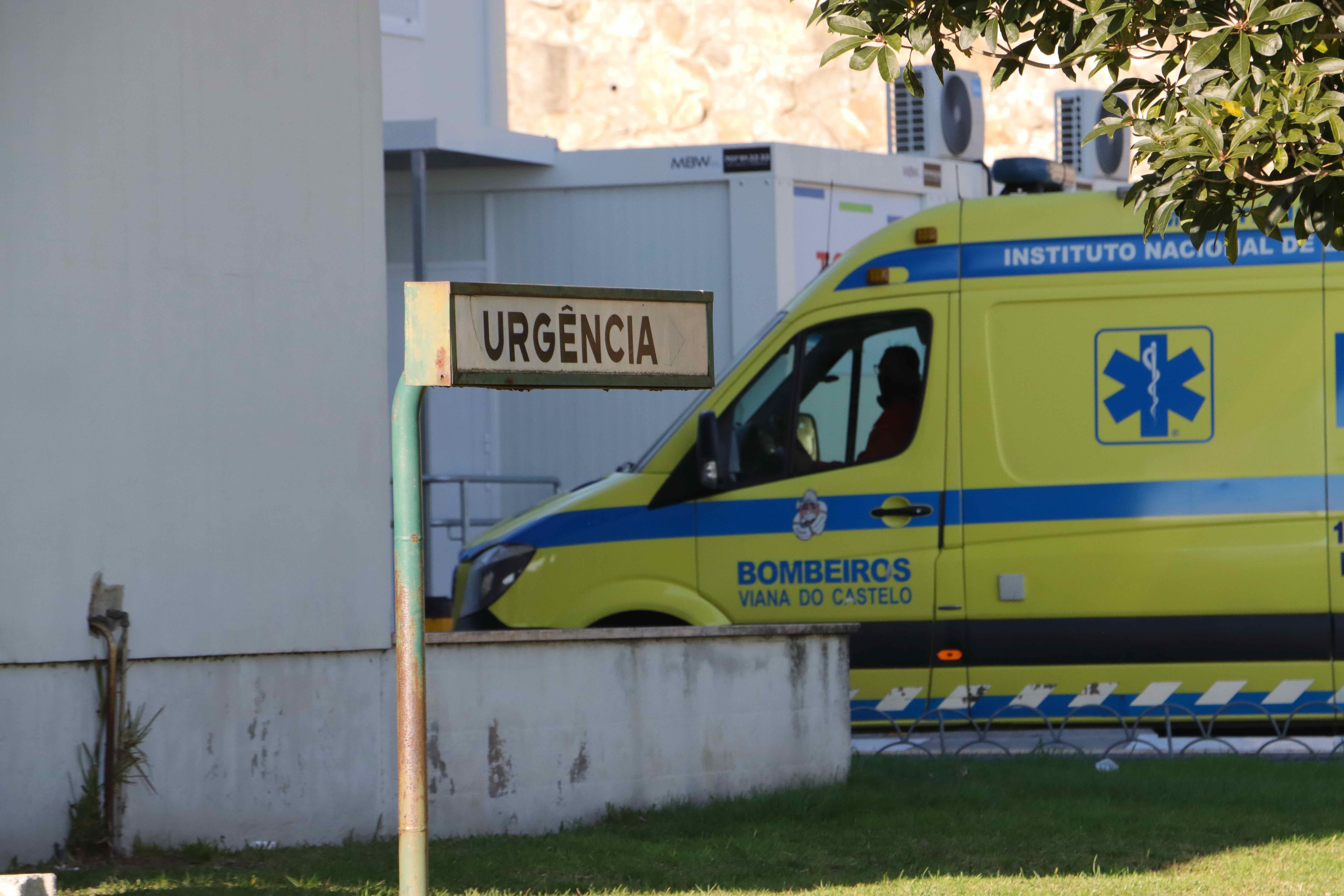 Arcos de Valdevez: Acidente com ambulância faz um morto e dois feridos no IC28