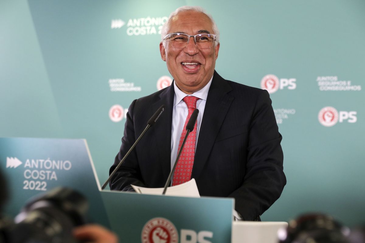 Portugueses empurram socialistas para maioria absoluta