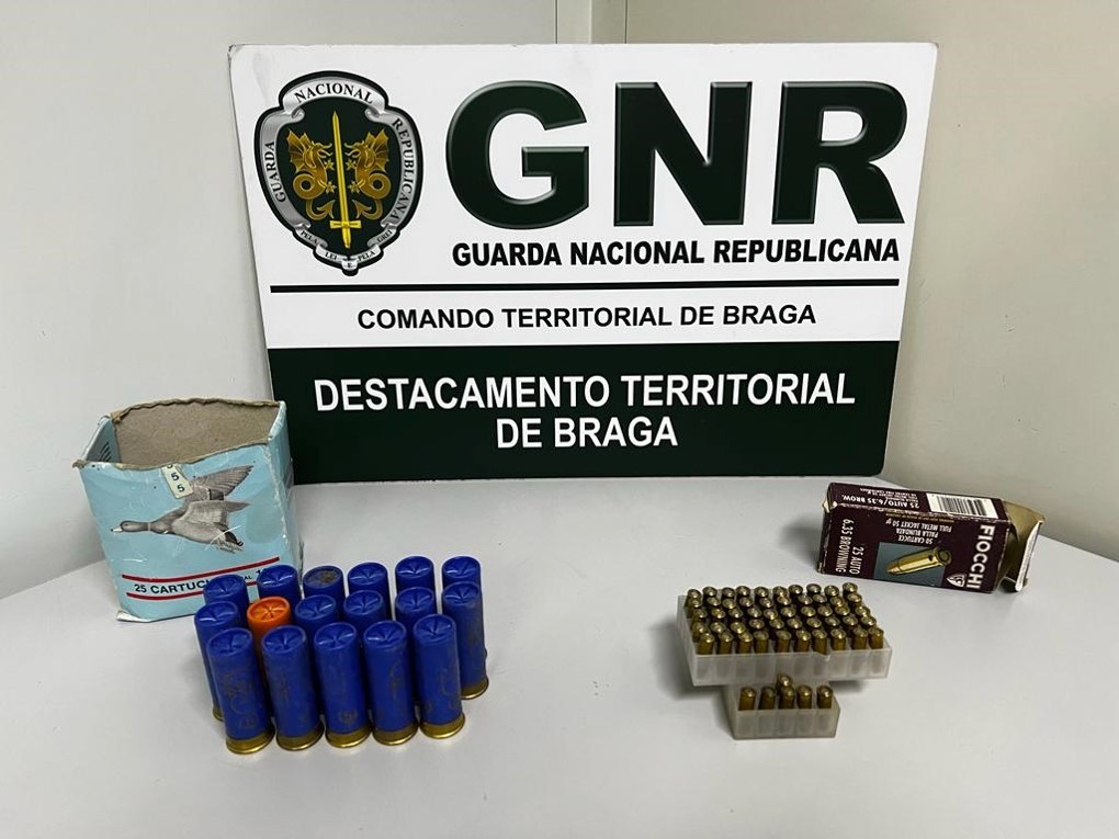 Ameaçou vizinhos e acabou Identificado por posse ilegal de munições em Braga