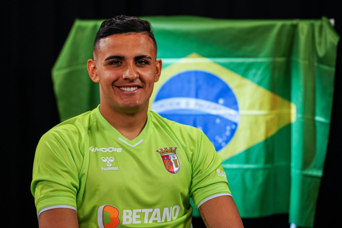 SC Braga segura guarda-redes Bernardo Fontes até 2026