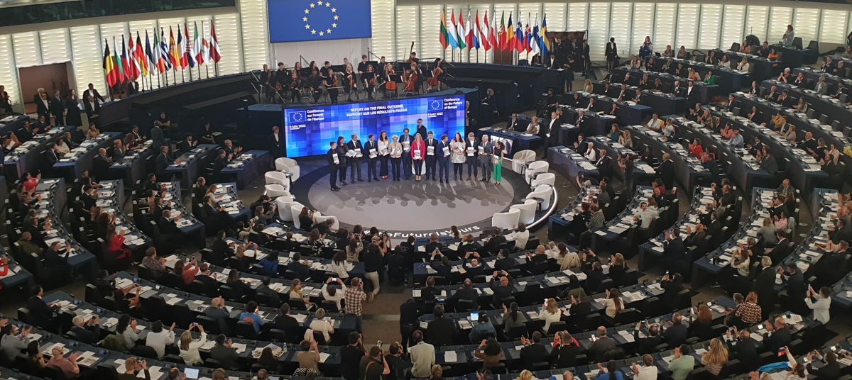 Eurodeputados querem UE mais próxima dos cidadãos