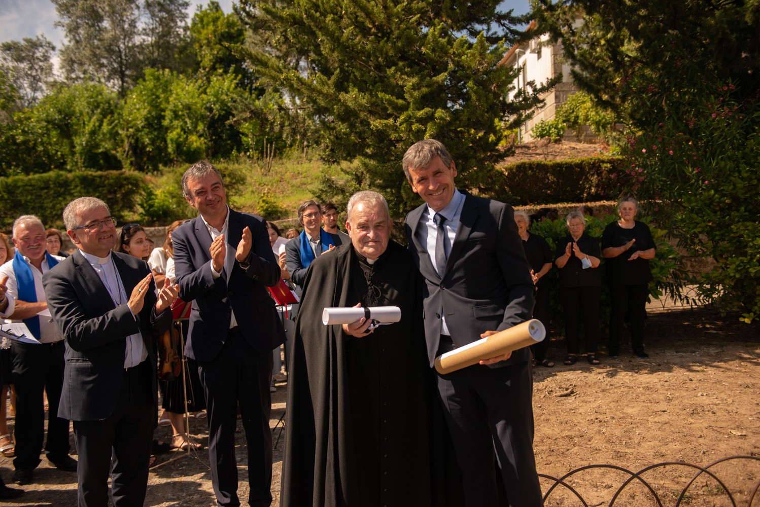 Padre Albano da Costa homenageado pelos 50 anos ao serviço da paróquia de Ribas