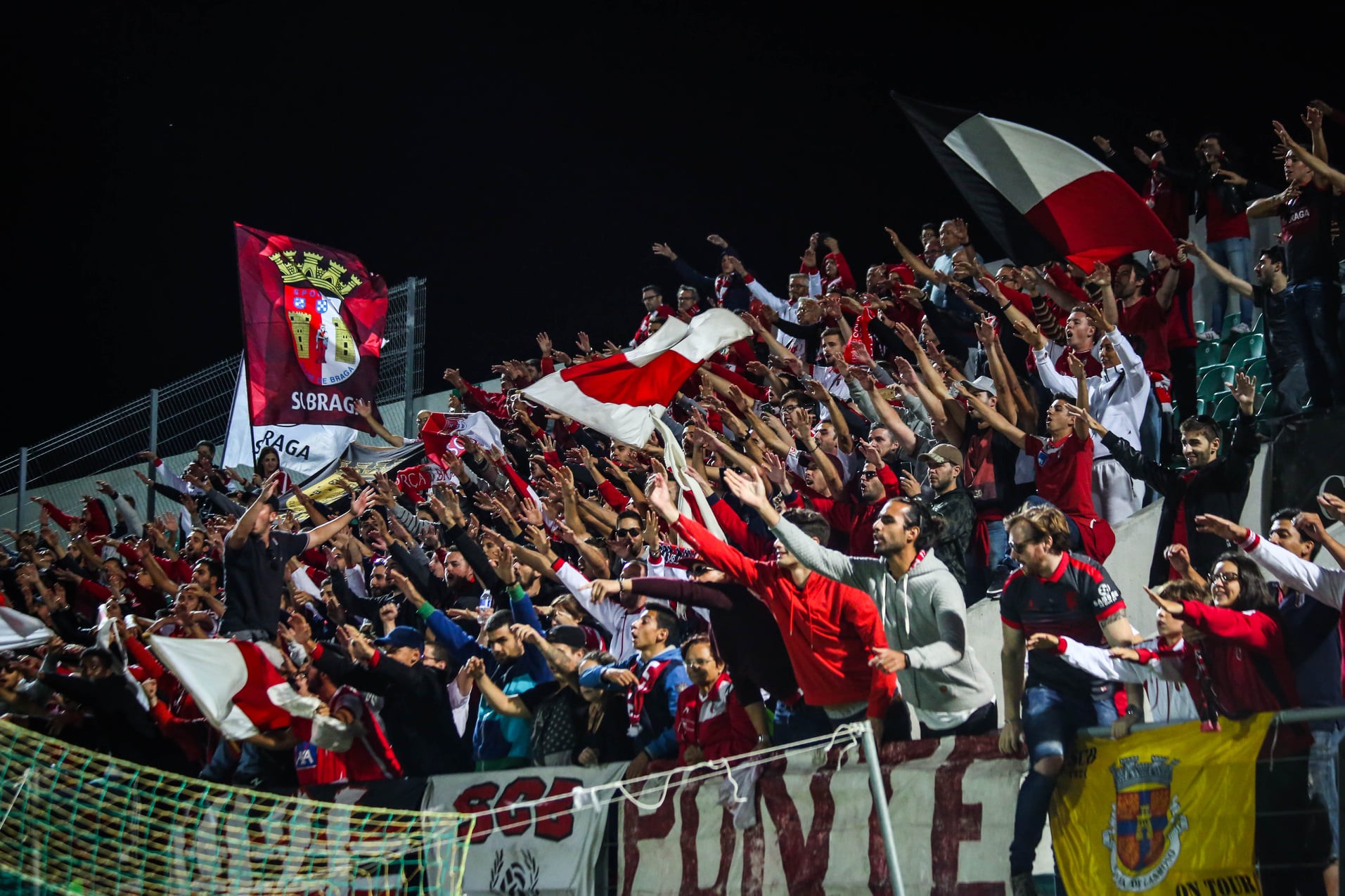 SC Braga com apoio massivo dos adeptos na deslocação a Arouca
