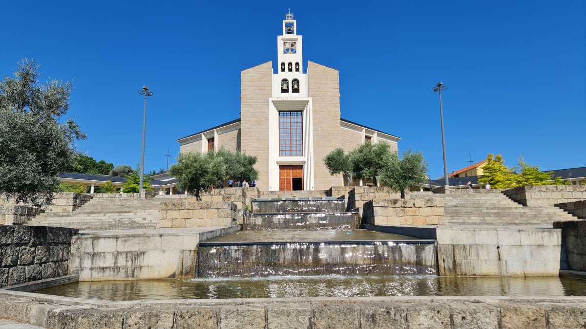Catedral de Bragança apresenta arte como caminho para Deus