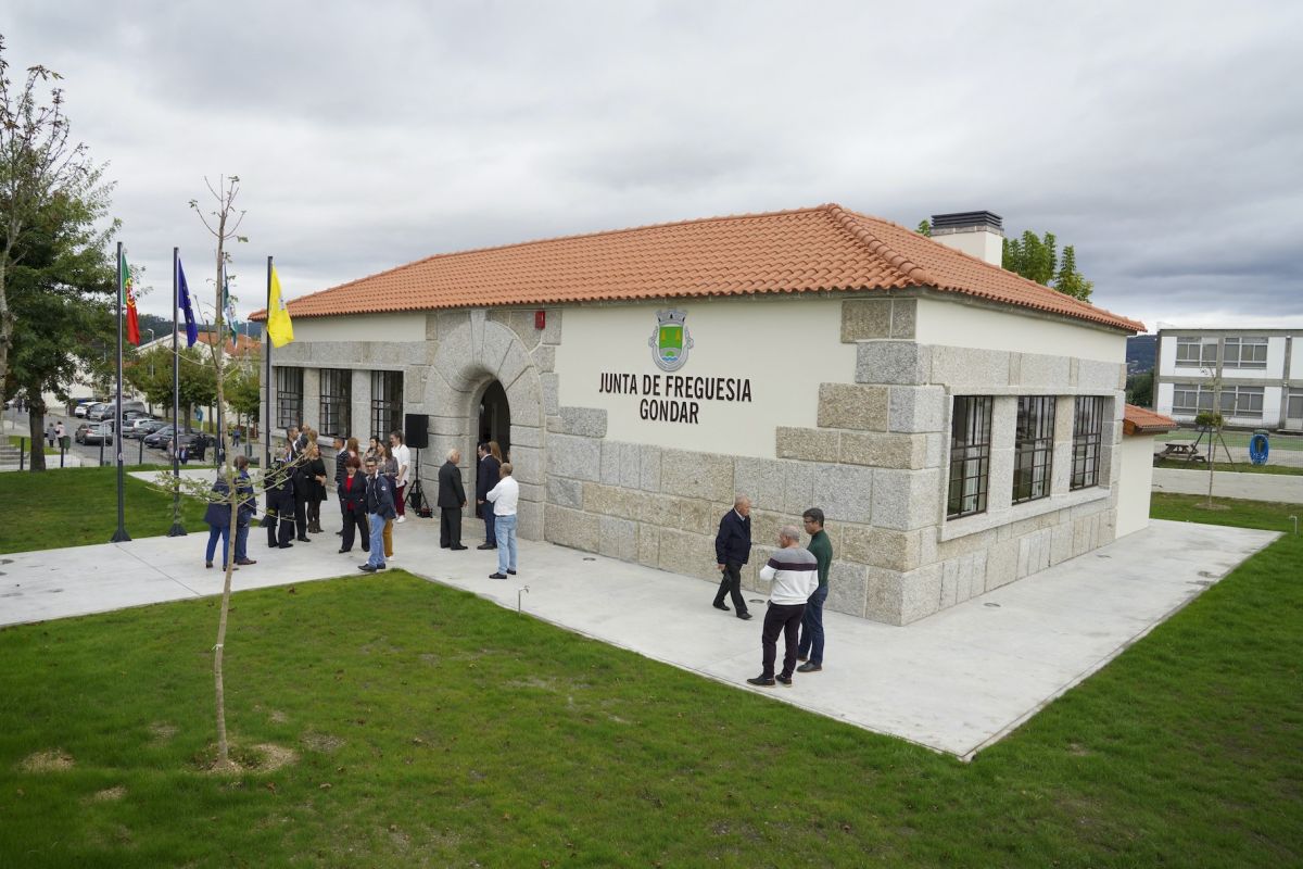 Presidente da Câmara de Guimarães inaugurou nova sede de Junta de Freguesia de Gondar