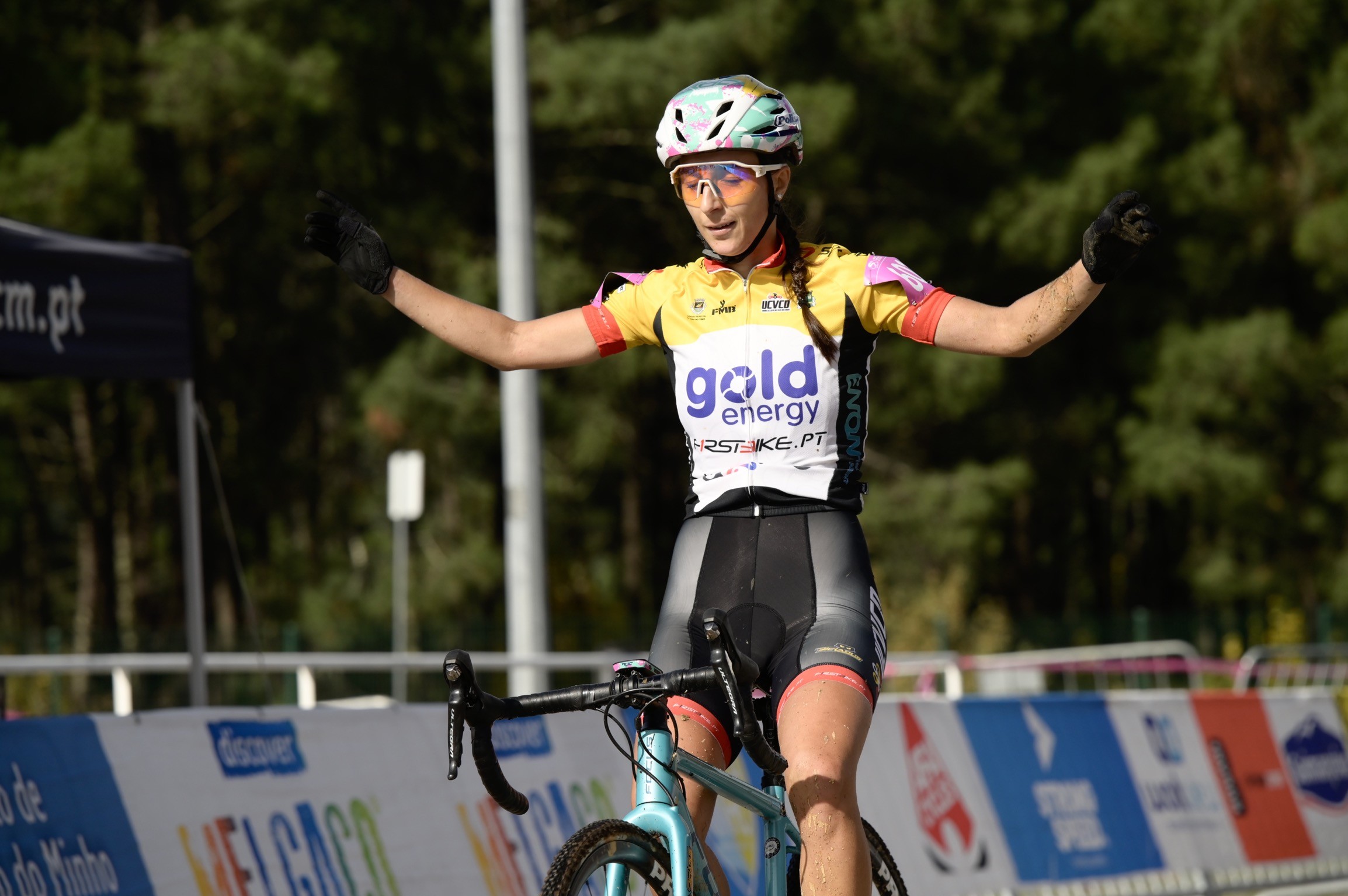 Ciclocrosse. Joana Monteiro e Mário Costa vencem abertura da época em Melgaço