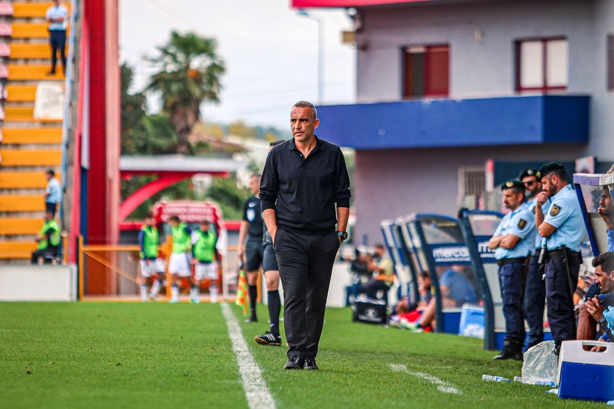 João Pedro Sousa diz que "ainda há muito trabalho a fazer" no Famalicão