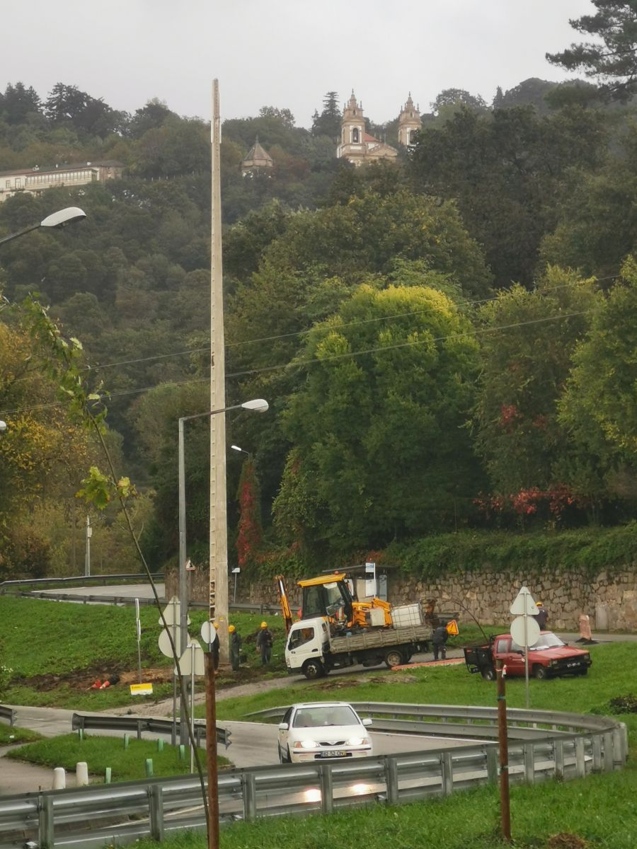 Autarquia de Nogueiró e Tenões contra colocação de poste perto do Bom Jesus