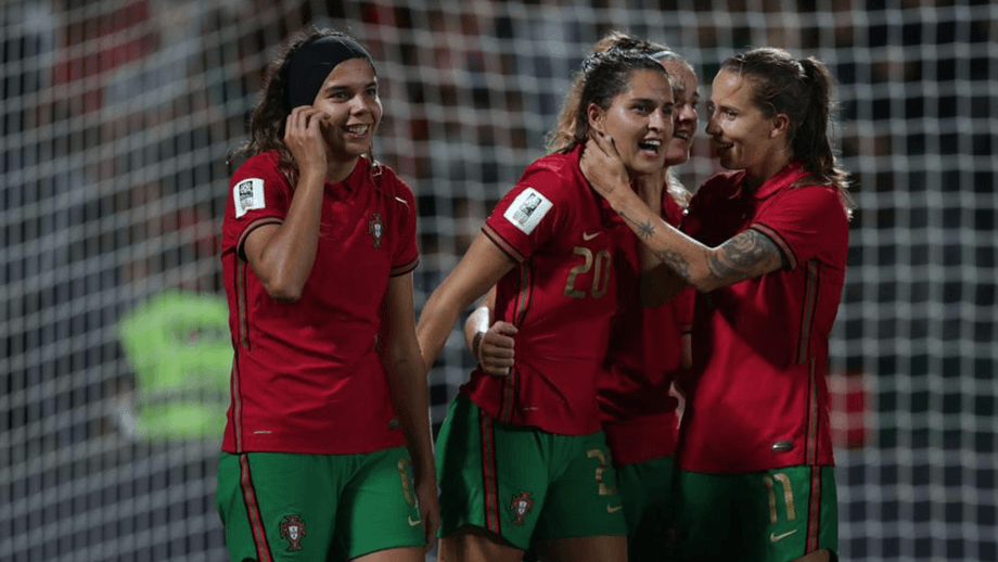 Portugal venceu Islândia e caminha para o mundial