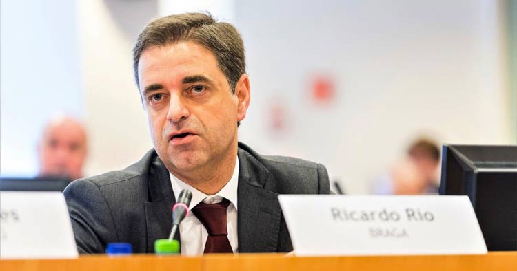 Ricardo Rio quer que descentralização acelere