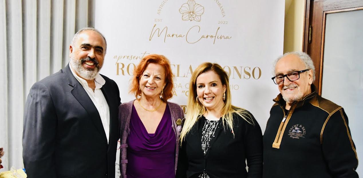 Showroom Maria Carolina acolheu apresentação de obra de Rosabela Afonso
