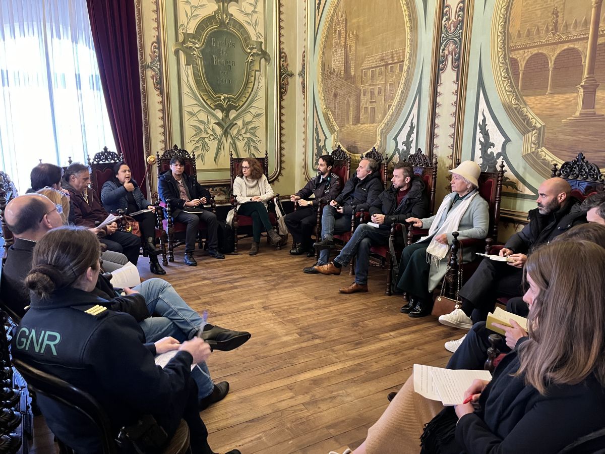 Reunião do Conselho Municipal do Imigrante marcada por partilha de experiências