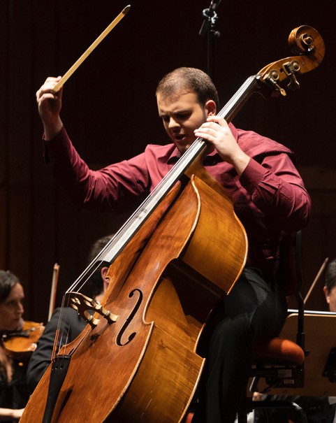Contrabaixista Daniel Gomes venceu o Prémio Jovens Músicos