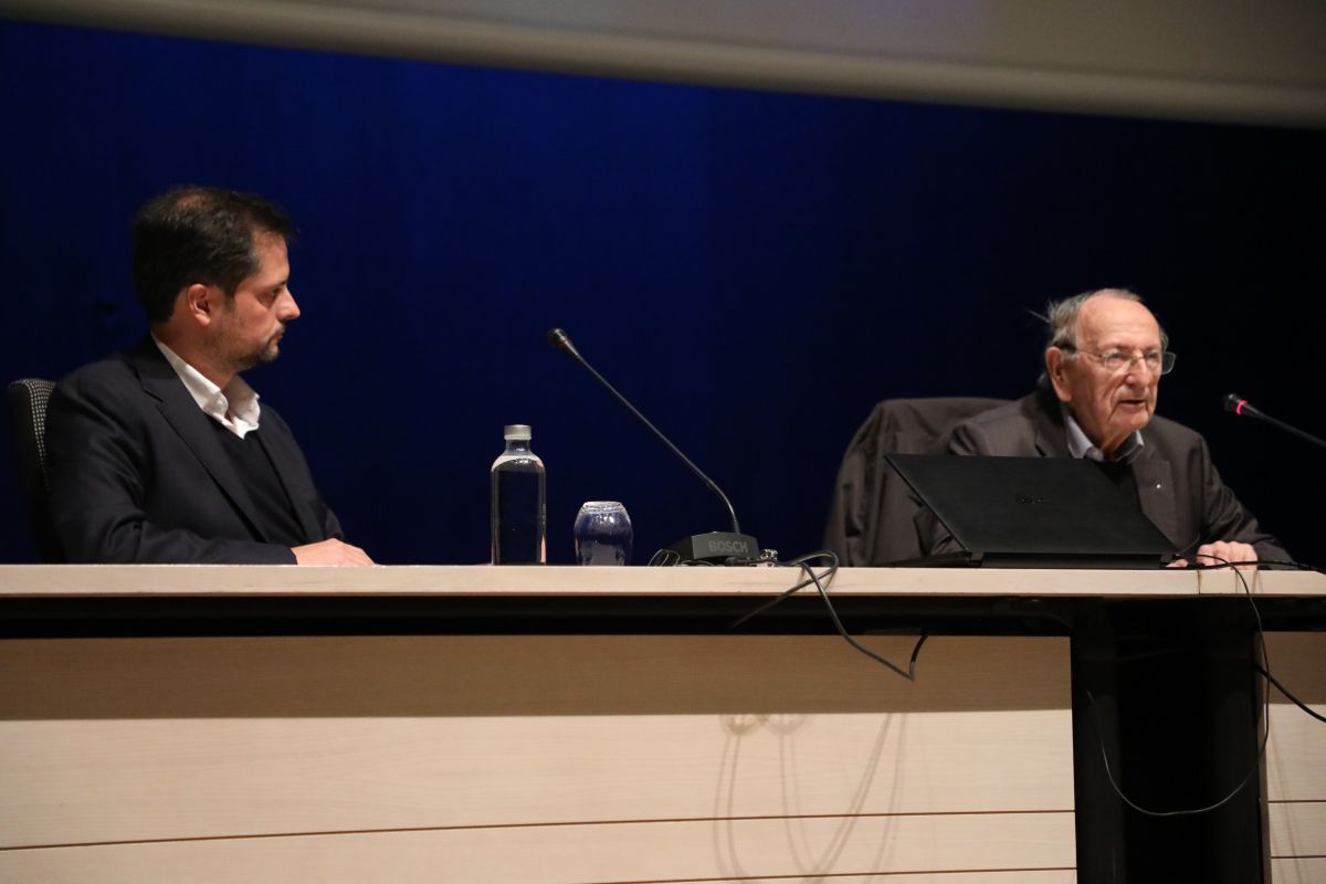 Teólogo Hervé Legrand defende  «ajustamentos doutrinais»