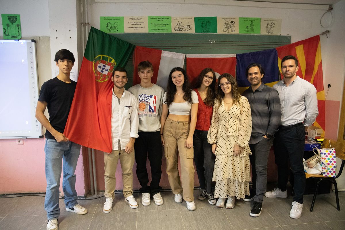 Alunos da Secundária Martins Sarmento foram em intercâmbio à Macedónia