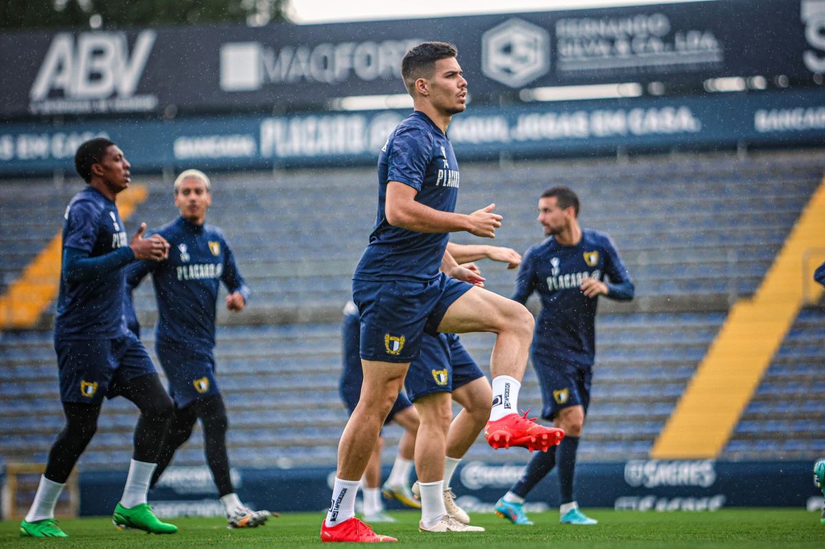 «Taça da Liga é o nosso Mundial», diz técnico do Famalicão