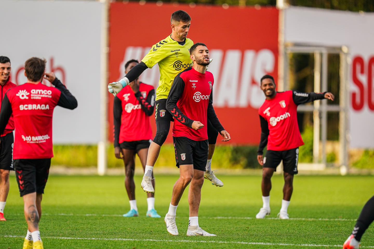 Artur Jorge pede «cautela» para receção ao CD Trofense