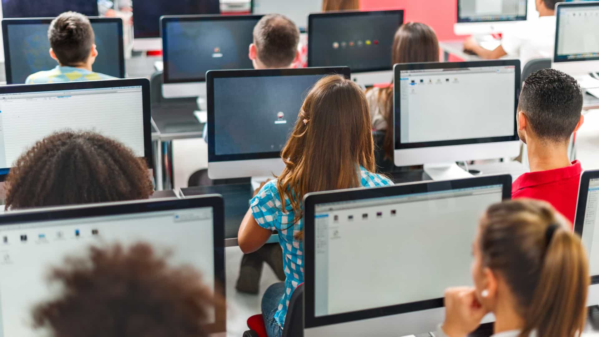 Governo analisa razões de baixos pedidos de tarifa social de Internet