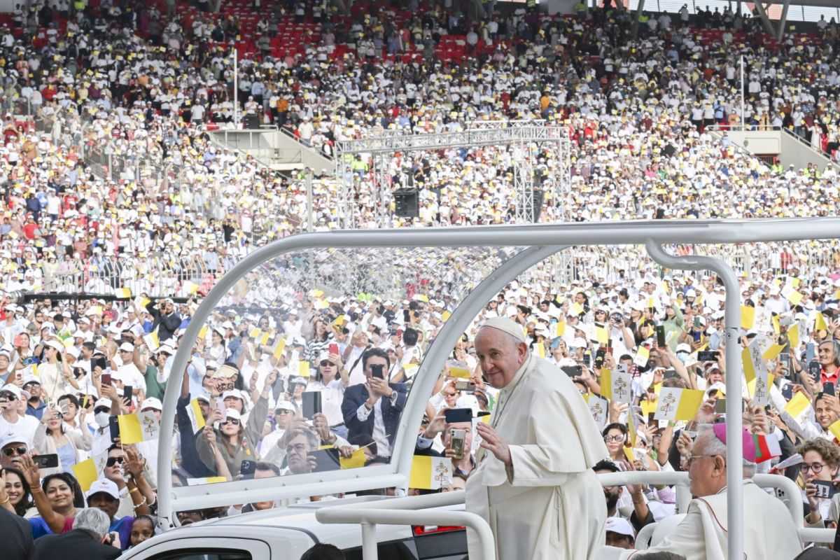 Papa alerta para «urgência de romper a espiral da violência»
