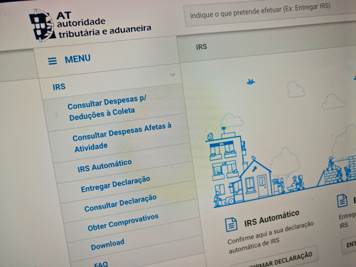 Senhorios dispensados de recibos eletrónicos têm de declarar valor das rendas até hoje