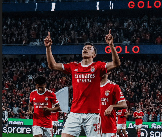 Benfica vence Boavista na Luz, Sporting ganha em Chaves