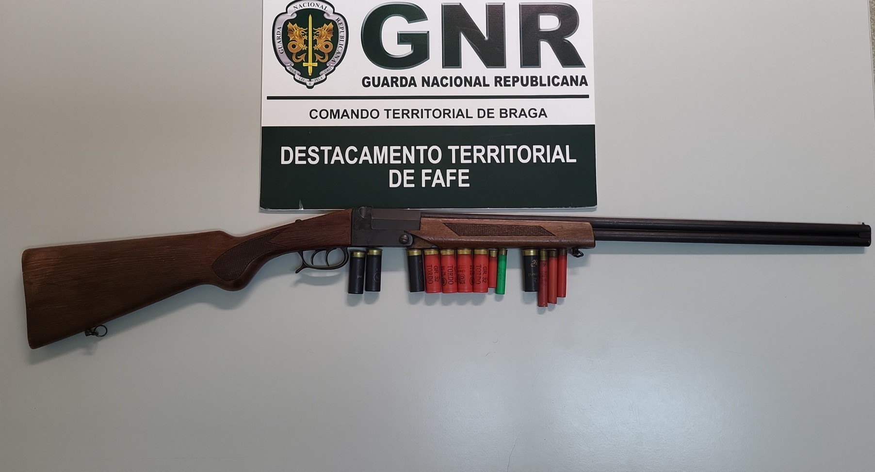 GNR apreende arma de fogo por ameaças em Cabeceiras de Basto