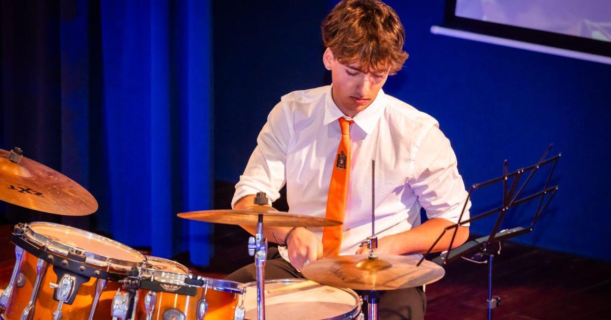 Alexandre Pereira, baterista de Vila Verde