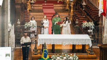 Nossa Senhora Aparecida reúne brasileiros em Guimarães