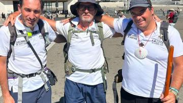 Peregrinos concluíram caminhada de 300 quilómetros de Braga até Fátima para apoiar Jovem de Cabreiros