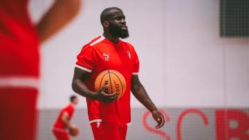 Basquetebol do SC Braga defronta amanhã o SL Benfica na AMCO Arena