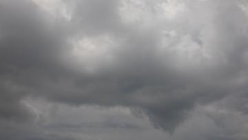 Tempo. Fim de semana começa com chuva e descida da temperatura