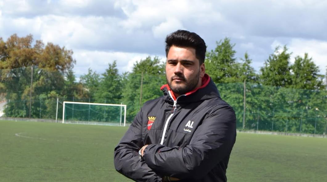 Arsenal da Devesa e CDC Mosteiro despedem treinadores