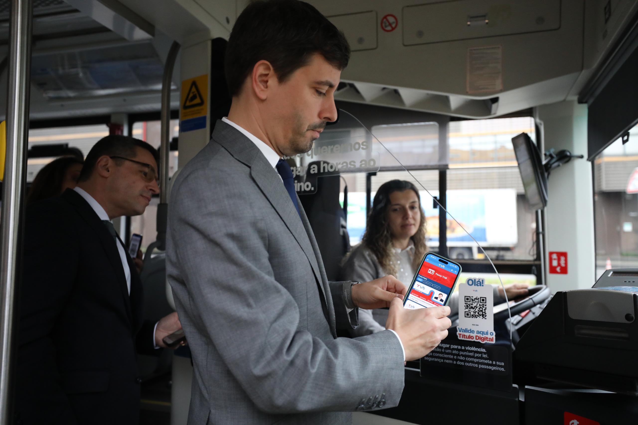 Compra e validação de bilhetes dos TUB passam a estar à distância de um ‘clique’