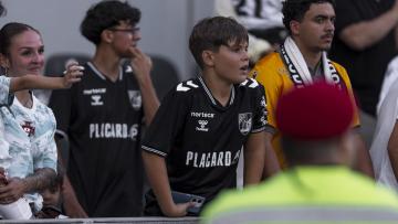 Cerca de 400 adeptos do Vitória SC garantiram ingresso para duelo em Viseu