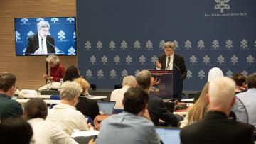 Primeiros dias do Sínodo abordam temas como formação e papel das mulheres na Igreja