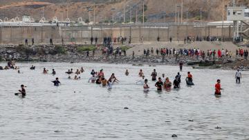 Ministros da UE reúnem-se terça-feira para discutir situação em Ceuta