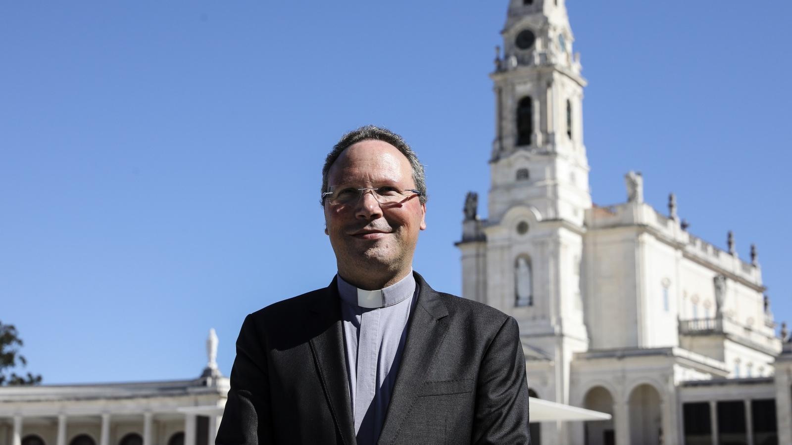 Reitor de Fátima quer orações em Língua Gestual para maior participação de surdos