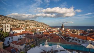 Dormidas no alojamento turístico sobem 10% em maio para 7,1 milhões - INE