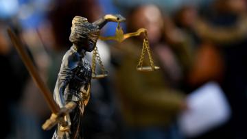 Oficiais de justiça começaram greve clássica, que é "muito mais prejudicial"