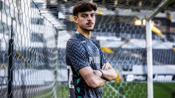Gui renova pelo Vitória SC até 2028