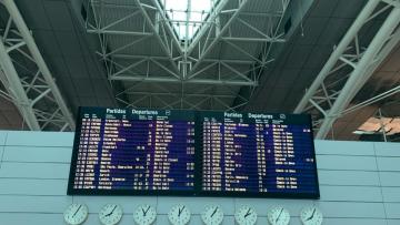 Viagens de residentes ao estrangeiro sobem 30% no 3.º trimestre e no país descem 3%