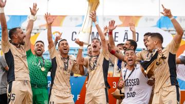 António Salvador felicita equipa de futebol de praia: "Queremos mais, sempre"