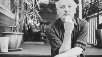 Músico norte-americano Brian McBride de Stars of the Lid morre aos 53 anos