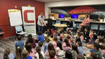 Autor Pedro Seromenho em escolas dos EUA e Canadá para incentivar leitura em português
