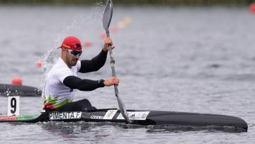 Fernando Pimenta entre os 13 canoístas nos Mundiais em busca de Paris2024