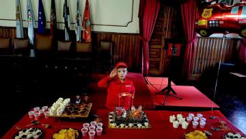 André festejou sétimo aniversário no quartel dos Bombeiros Voluntários de Braga